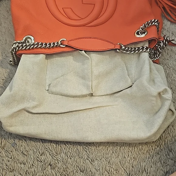 Gucci Soho Chain Tote - Picture 9 of 16